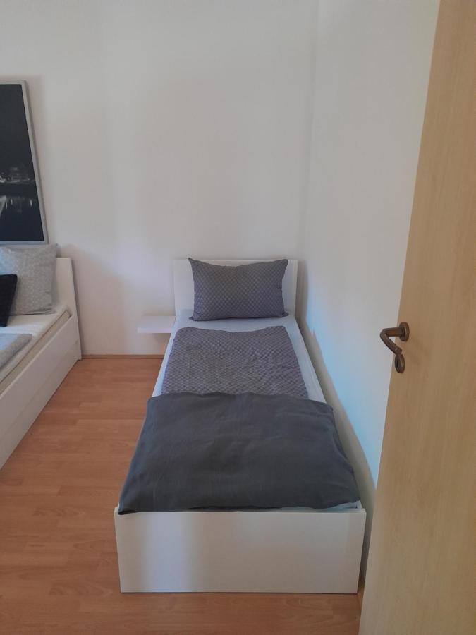 Caliente Apartments Vir A Екстер'єр фото